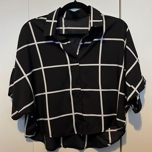 Shein Cropped Top - Medium - Windowpane Black and White